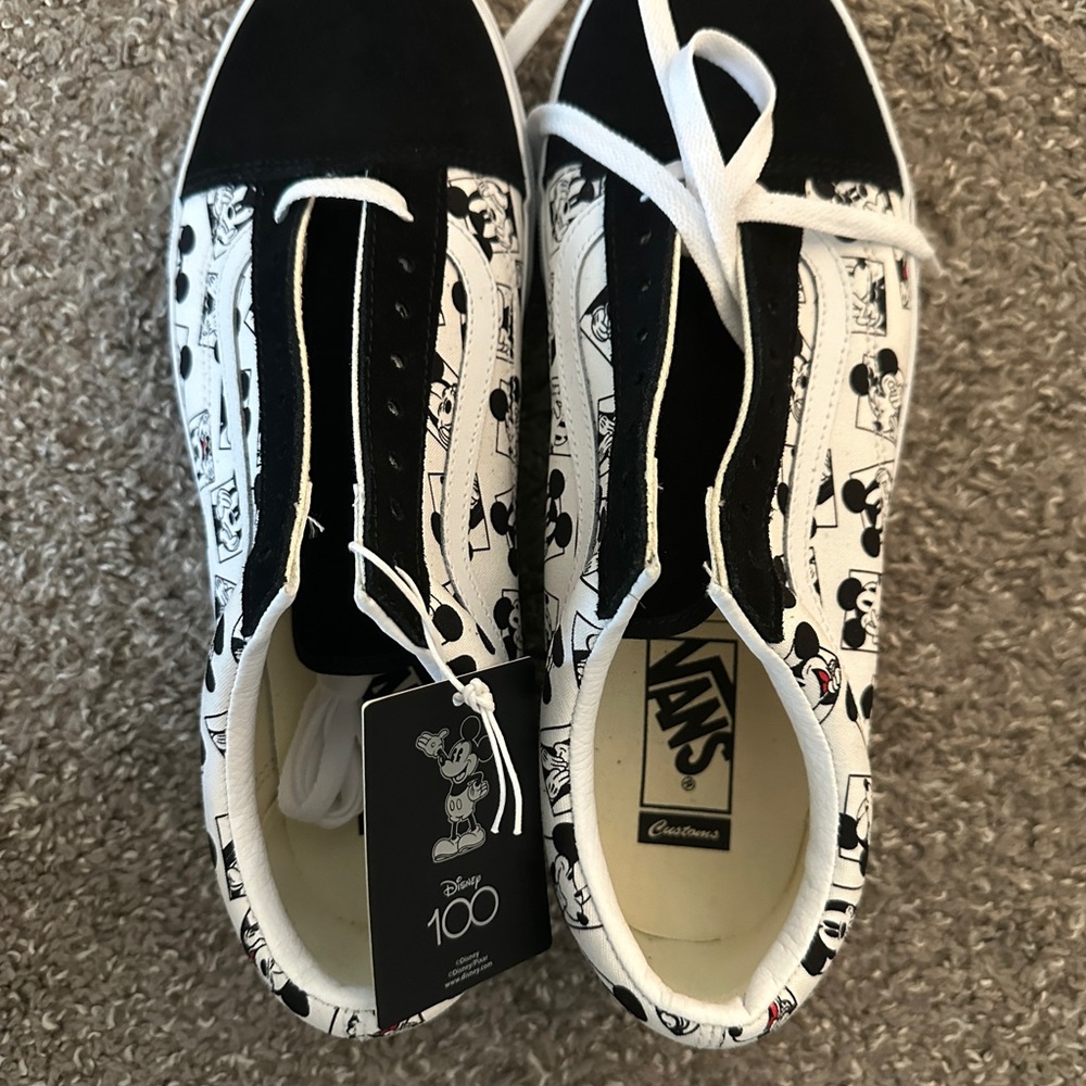 Disney vans Character Sneakers limited edition 100 edition - Picture 5 of 5